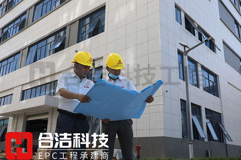 電子潔凈車間的圖片 電子潔凈車間的圖片